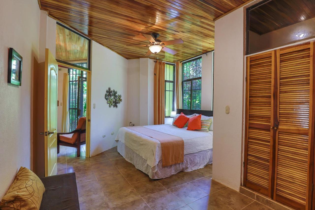 Jungle Creek Aparthotel Manuel Antonio Bagian luar foto